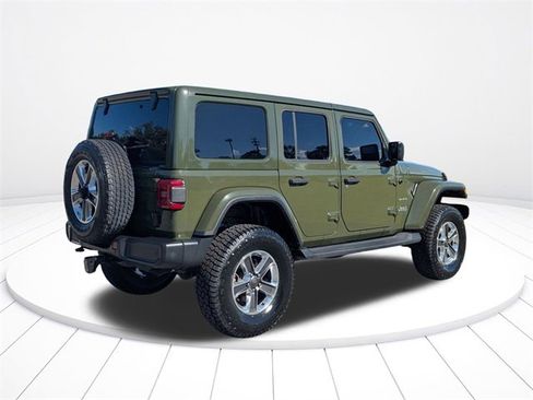 Used 2021 Jeep Wrangler Unlimited Sahara image 12