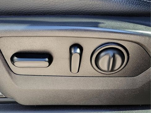 Used 2021 GMC Sierra 3500 Denali w/ Denali Ultimate Package image 13