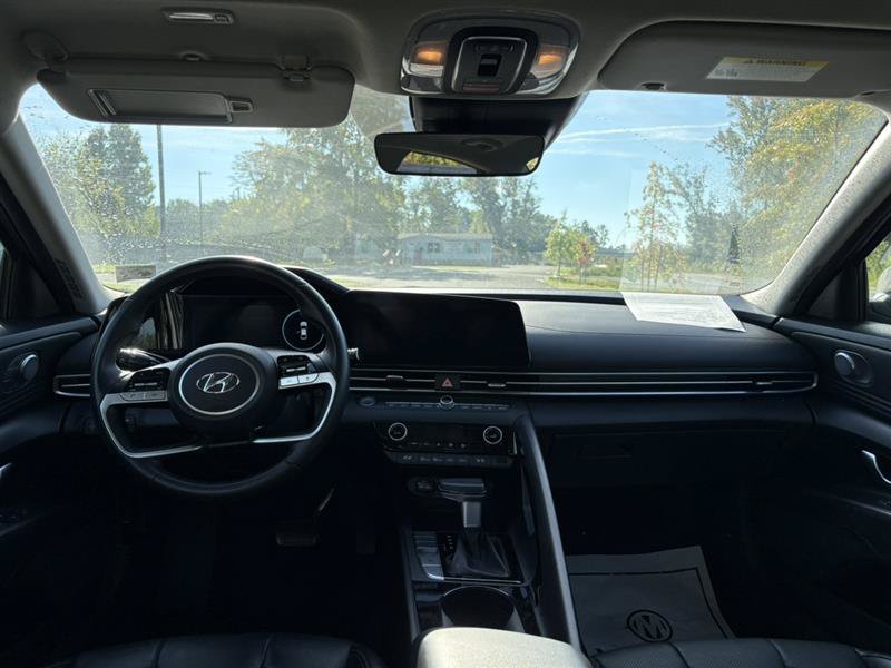 Used 2023 Hyundai Elantra Limited FWD image 18