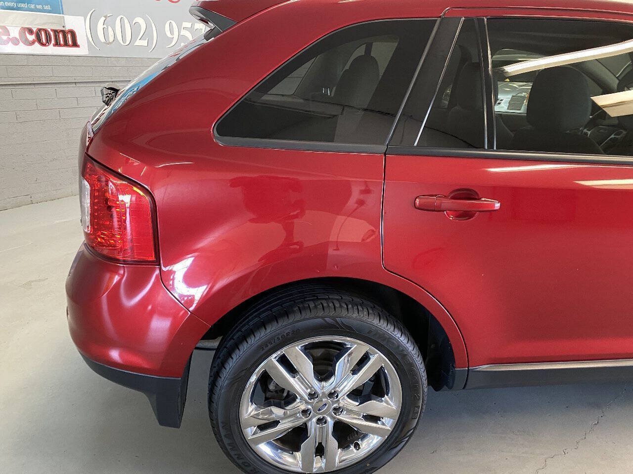 Used 2013 Ford Edge SEL FWD image 14