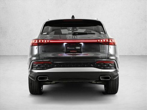 Certified 2025 Audi Q5 Premium w/ Convenience Package AWD/4WD image 7