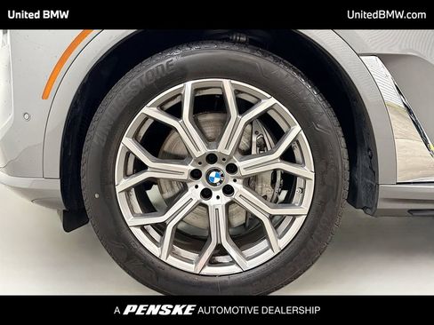 Certified 2026 BMW X7 xDrive40i image 2