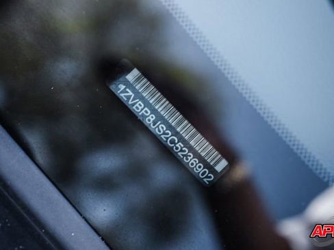 Used 2012 Ford Mustang Shelby GT500 image 67