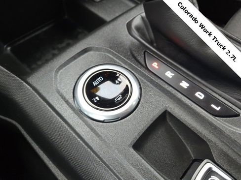 Used 2024 Chevrolet Colorado W/T image 20