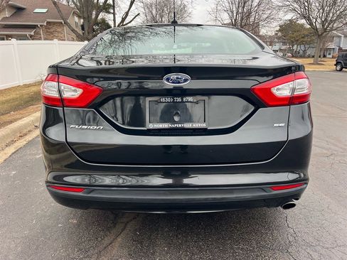 Used 2014 Ford Fusion SE image 5