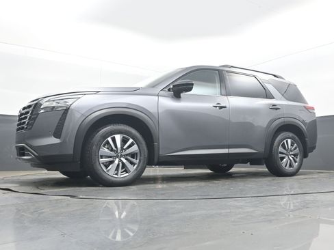 New 2026 Nissan Pathfinder SL FWD image 26