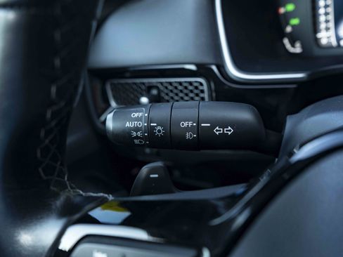 Used 2023 Honda Civic Touring image 23