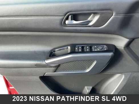 Used 2023 Nissan Pathfinder SL image 11