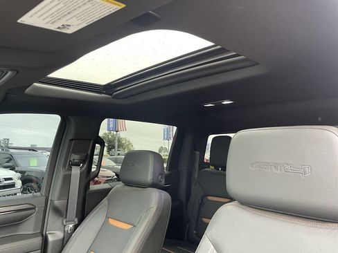 Used 2024 GMC Sierra 1500 AT4 w/ Technology Package image 24