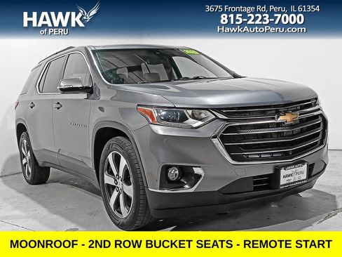 Used 2020 Chevrolet Traverse LT w/ LT Premium Package AWD/4WD image 1