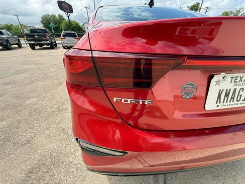Used 2020 Kia Forte LXS image 12