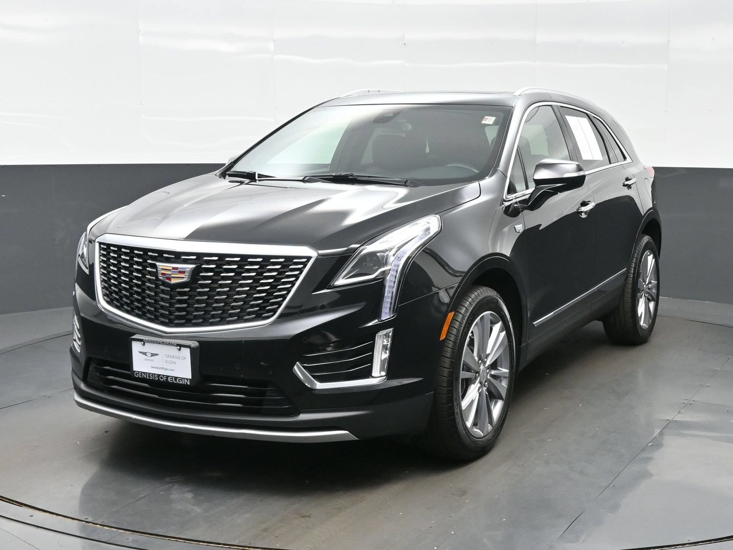 Used 2024 Cadillac XT5 Premium Luxury w/ LPO, Floor Liner Package AWD/4WD image 1