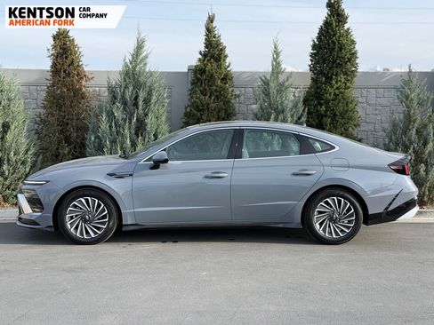 Used 2025 Hyundai Sonata Limited image 4