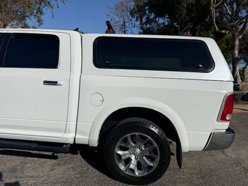 Used 2019 RAM 1500 Laramie image 17