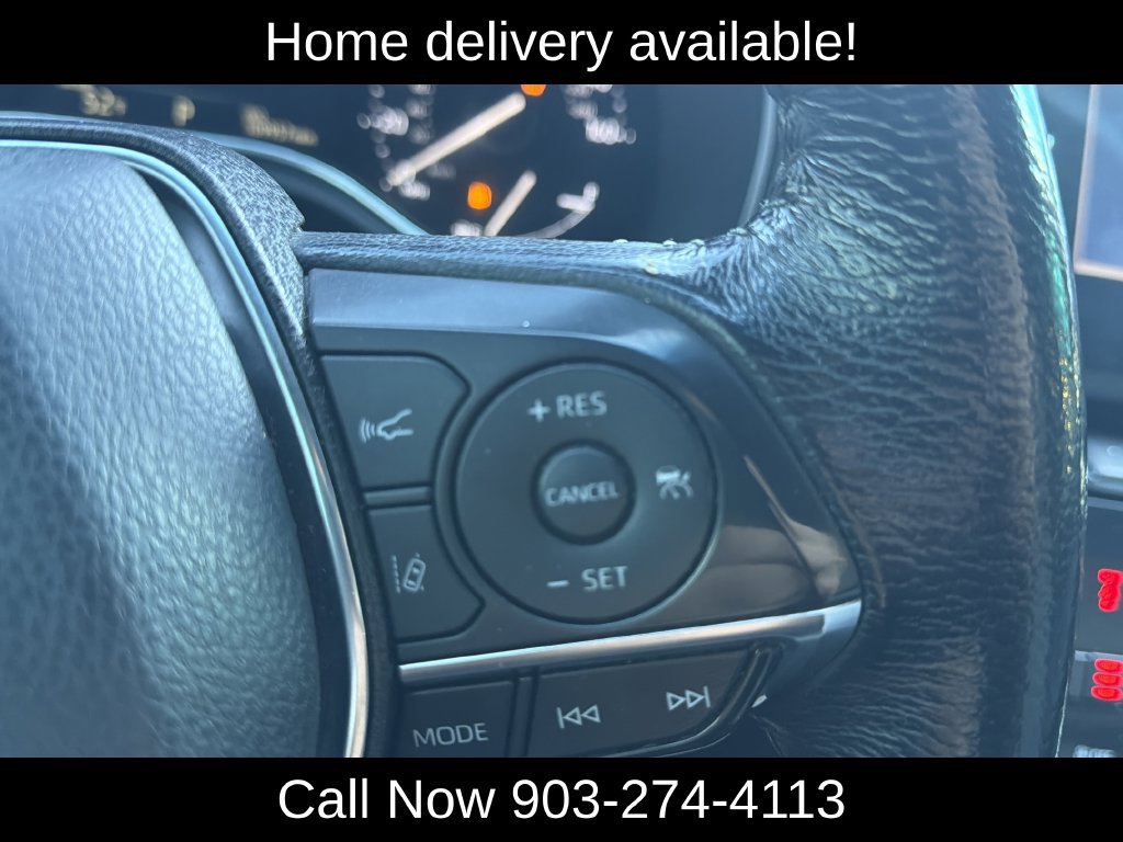 Used 2020 Toyota Avalon XLE w/ Moonroof Package FWD image 26