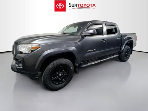 Used 2020 Toyota Tacoma SR5 image 9