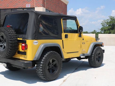 Used 2004 Jeep Wrangler X w/ Convenience Group AWD/4WD image 76