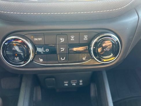 Used 2023 Chevrolet TrailBlazer ACTIV w/ Convenience Package FWD image 16