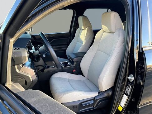 Used 2025 Toyota 4Runner SR5 image 27