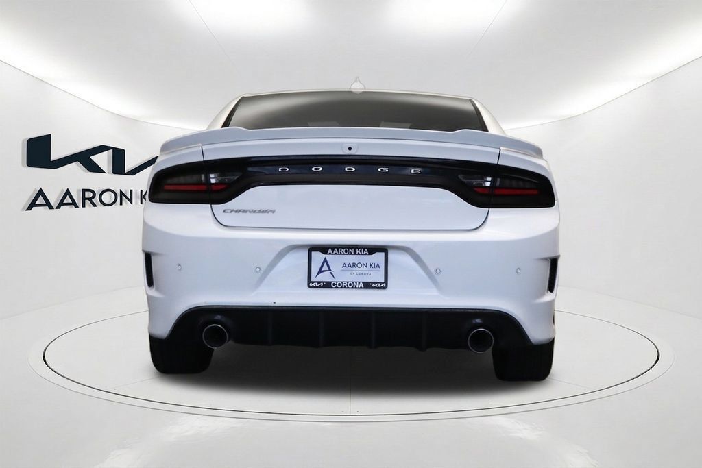 Used 2022 Dodge Charger R/T w/ Plus Group RWD image 5