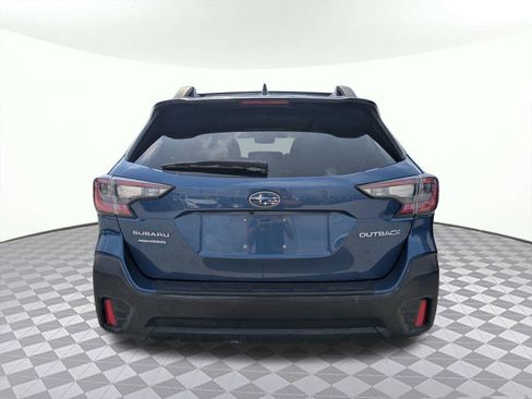 Used 2020 Subaru Outback Premium image 4