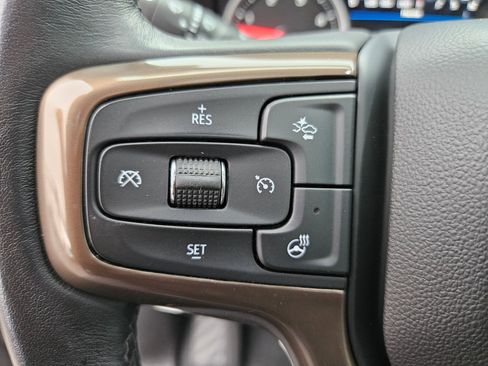 Used 2023 Chevrolet Silverado 2500 High Country w/ Z71 Off-Road Package image 18