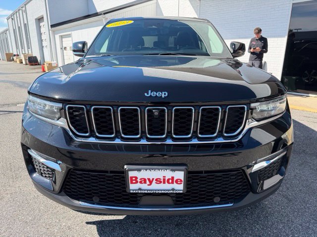 Used 2023 Jeep Grand Cherokee 4WD 4xe w/ Luxury Tech Group II image 36