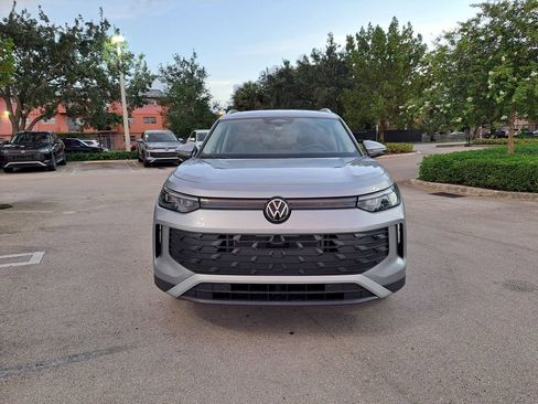 New 2026 Volkswagen Tiguan S FWD image 2