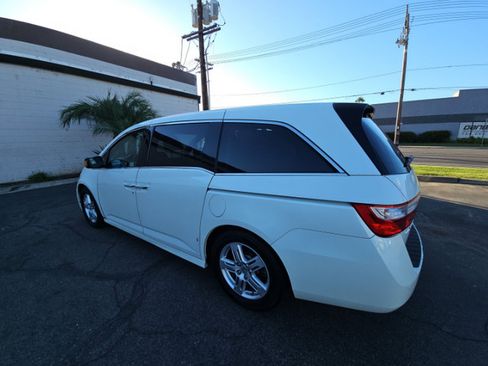 Used 2013 Honda Odyssey Touring image 4
