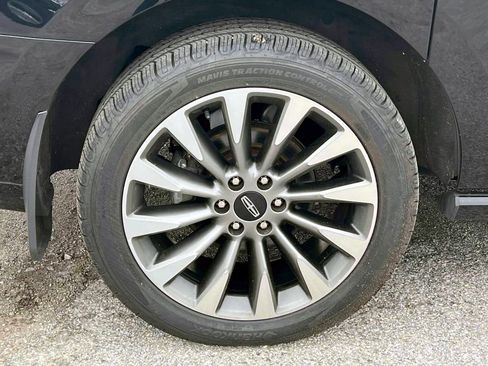 Used 2020 Lincoln Navigator L Reserve w/ Equipment Group 201A Reserve image 11