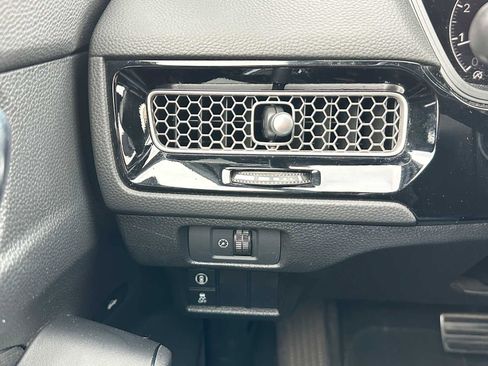 Used 2023 Honda Civic Sport image 28