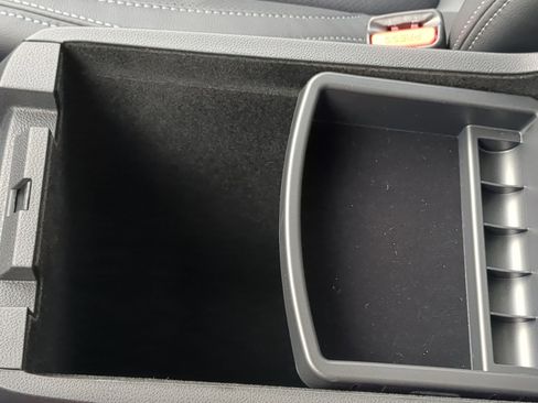 Used 2024 Subaru Ascent Limited w/ Technology Package image 15