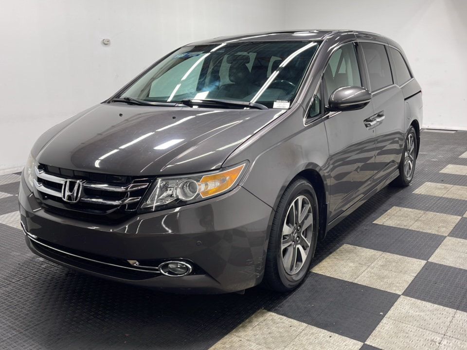 Used 2016 Honda Odyssey Touring image 1