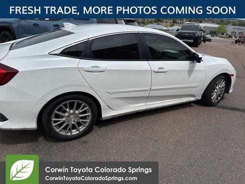 Used 2018 Honda Civic EX-T image 5