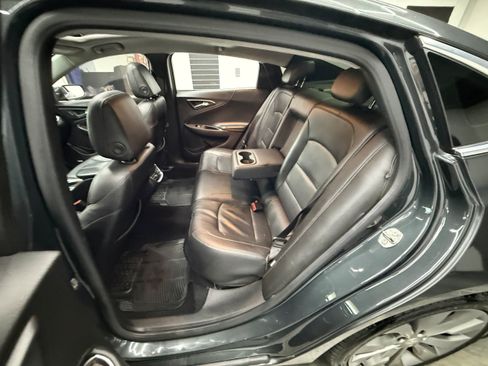 Used 2017 Chevrolet Malibu Premier w/ Premier Sun and Wheel Package FWD image 26