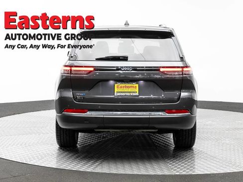 Used 2023 Jeep Grand Cherokee 4WD 4xe image 6