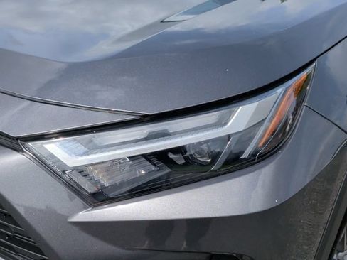 Used 2022 Toyota RAV4 XLE Premium FWD image 11