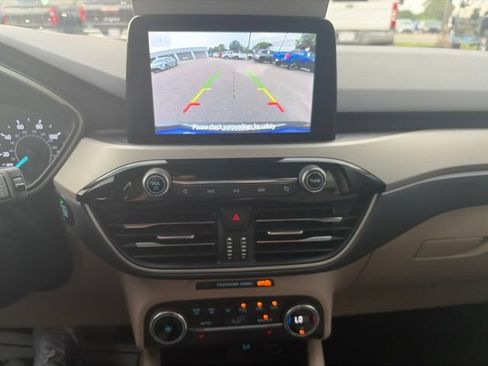 Certified 2020 Ford Escape SE FWD image 20