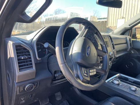 Used 2018 Ford Expedition Max XLT w/ Equipment Group 201A image 11