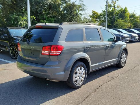 Used 2020 Dodge Journey SE w/ SE Popular Equipment Group FWD image 6