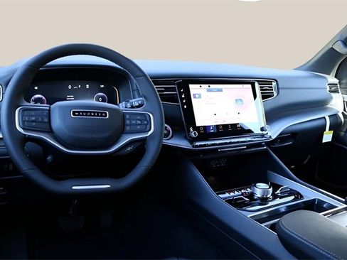 New 2025 Jeep Wagoneer L Series II image 15