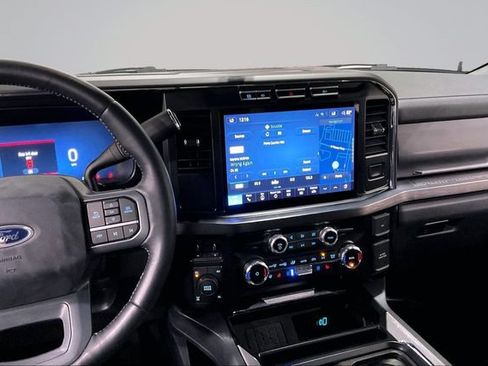 Used 2024 Ford F250 Lariat w/ Sport Appearance Package AWD/4WD image 7
