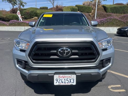 Used 2023 Toyota Tacoma SR AWD/4WD image 2