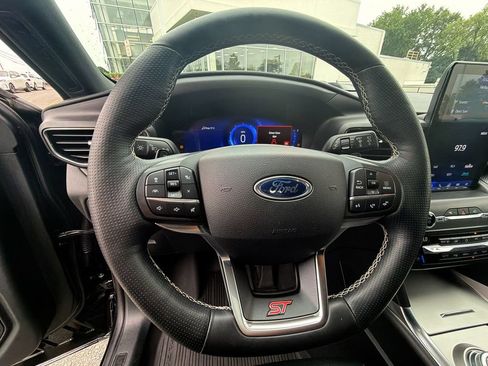 Used 2020 Ford Explorer ST w/ ST Street Pack AWD/4WD image 23