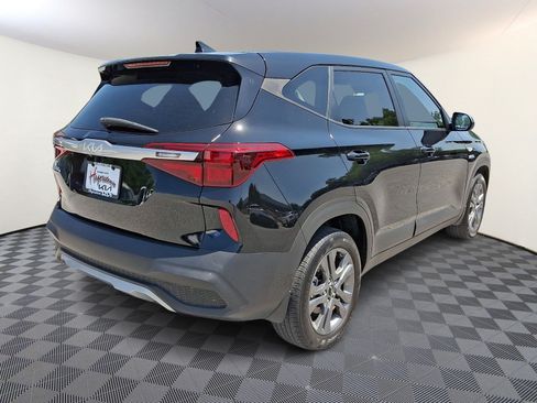 Certified 2023 Kia Seltos LX AWD/4WD image 6