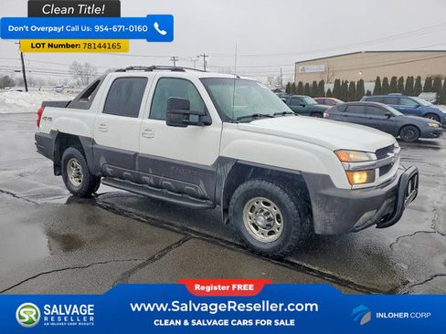 Used 2003 Chevrolet Avalanche 2500 w/ Driver Convenience Package image 5