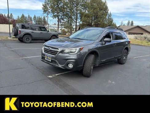 Used 2019 Subaru Outback 3.6R Limited image 1