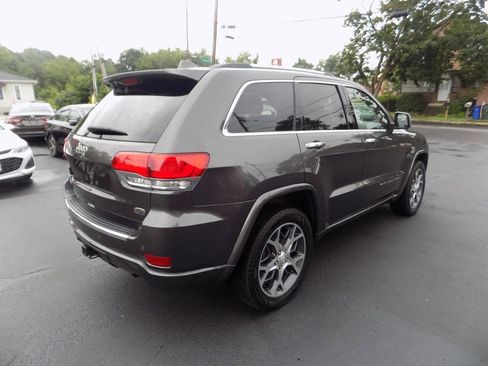 Used 2020 Jeep Grand Cherokee Overland AWD/4WD image 4