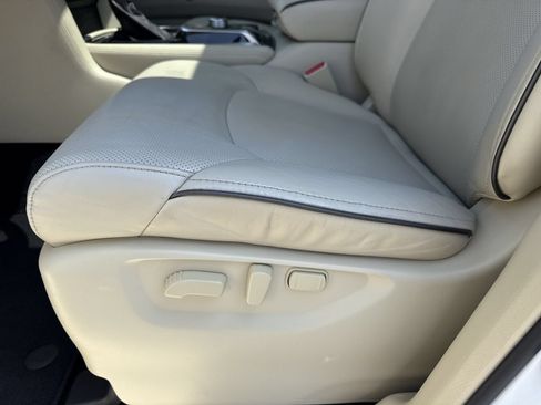 Used 2022 INFINITI QX80 Luxe w/ Cargo Package AWD/4WD image 22