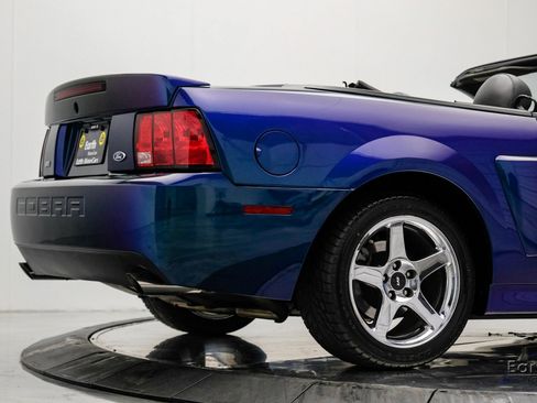 Used 2004 Ford Mustang Cobra image 17
